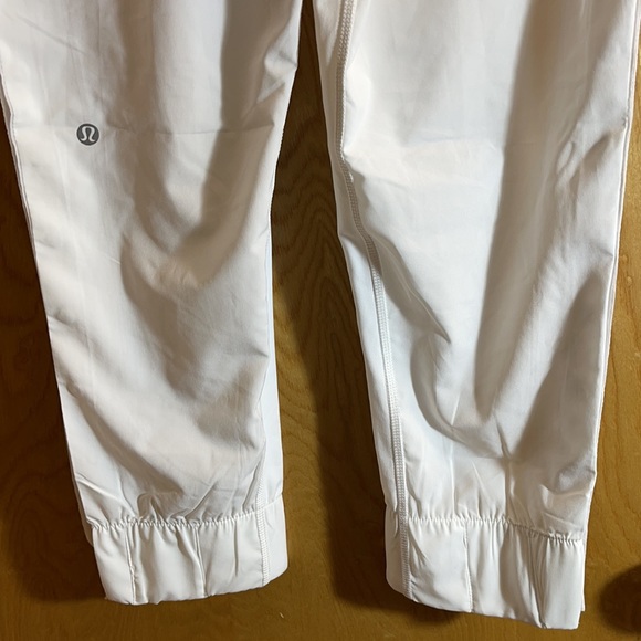 Lululemon Tearaway Pant - Picture 6 of 9